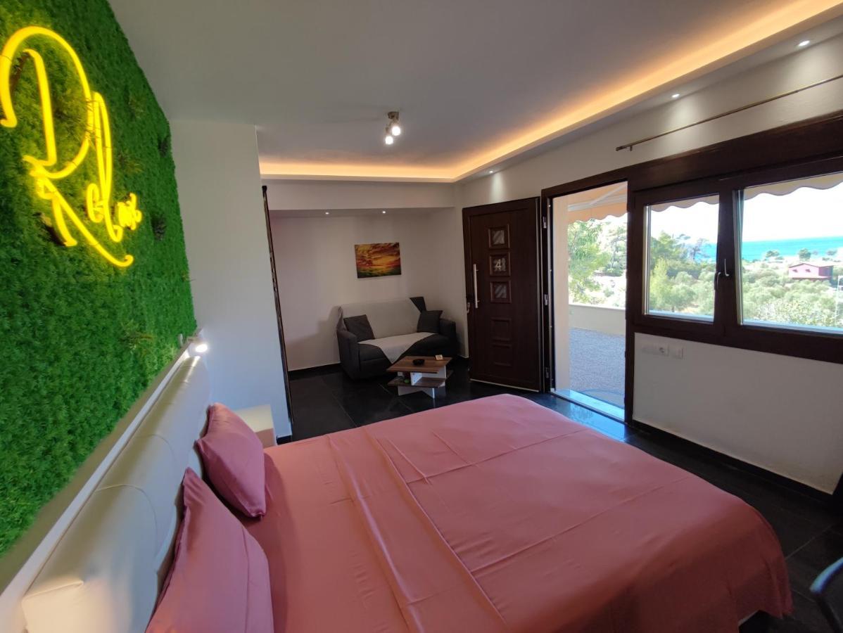 Theasis 4 Luxury Studio With Sea View Neos Marmaras Exterior foto